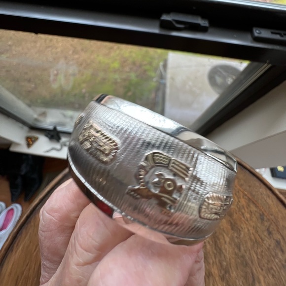 Meet your Posher, Zee - Picture 2 of 16